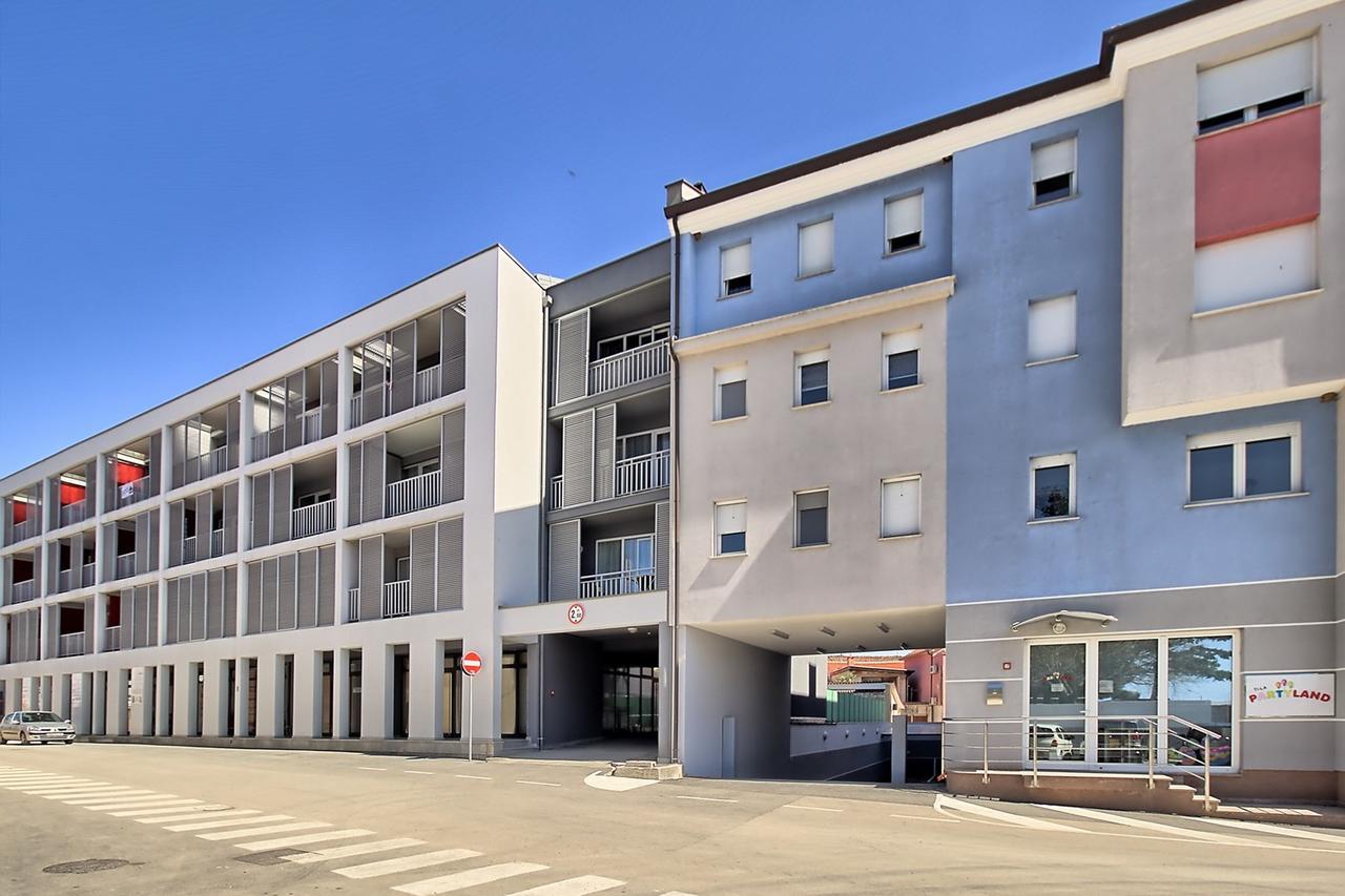 Summertime House With Apartment Умаг Экстерьер фото